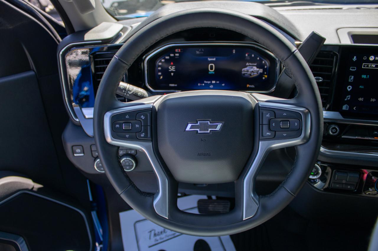 Chevrolet Silverado 1500 RST Crew Cab 4WD 2026