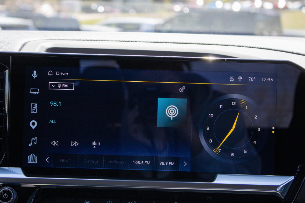 Chevrolet Silverado 1500 RST Crew Cab 4WD 2026