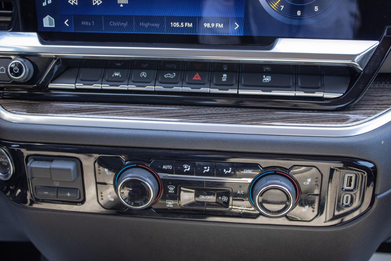 Chevrolet Silverado 1500 RST Crew Cab 4WD 2026