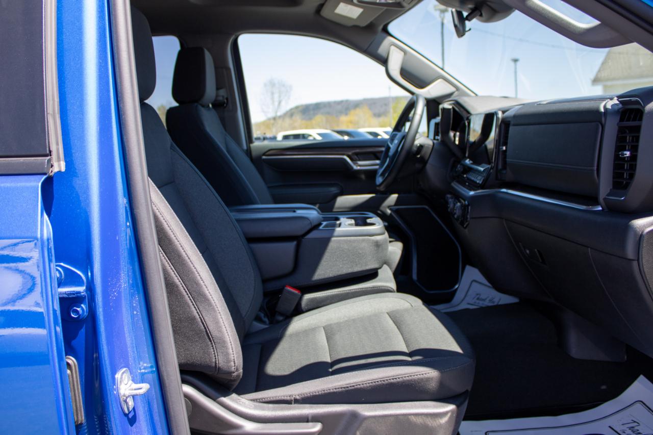 Chevrolet Silverado 1500 RST Crew Cab 4WD 2026