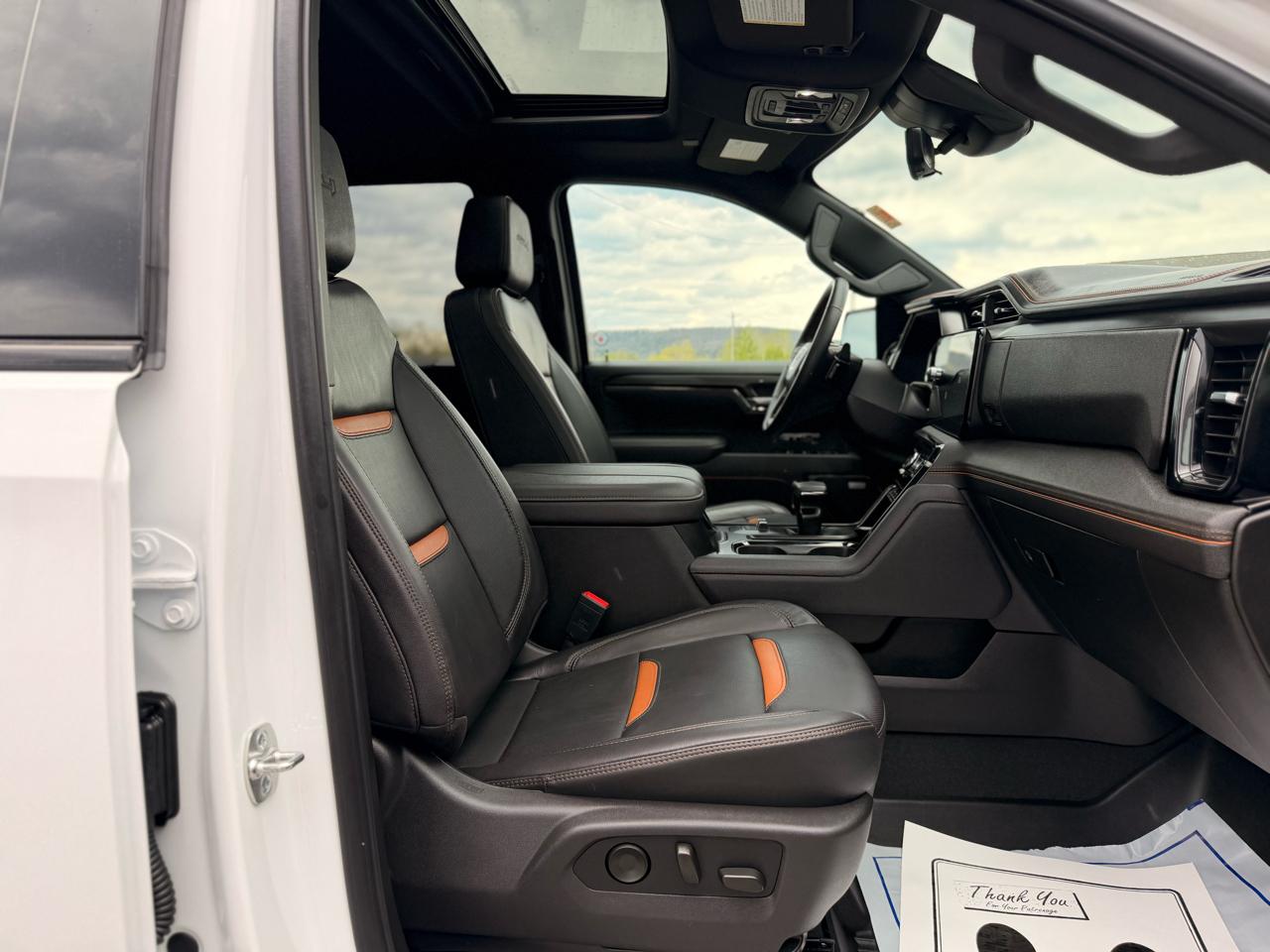 GMC Sierra 1500 AT4 Crew Cab 4WD 2025