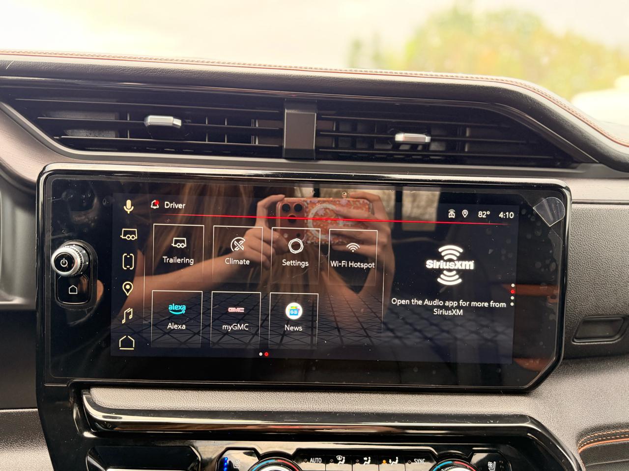 GMC Sierra 1500 AT4 Crew Cab 4WD 2025