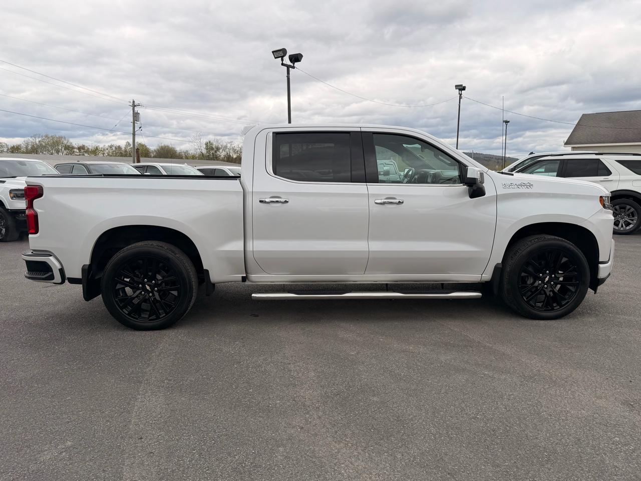 Chevrolet Silverado 1500 High Country Crew Cab 4WD 2020