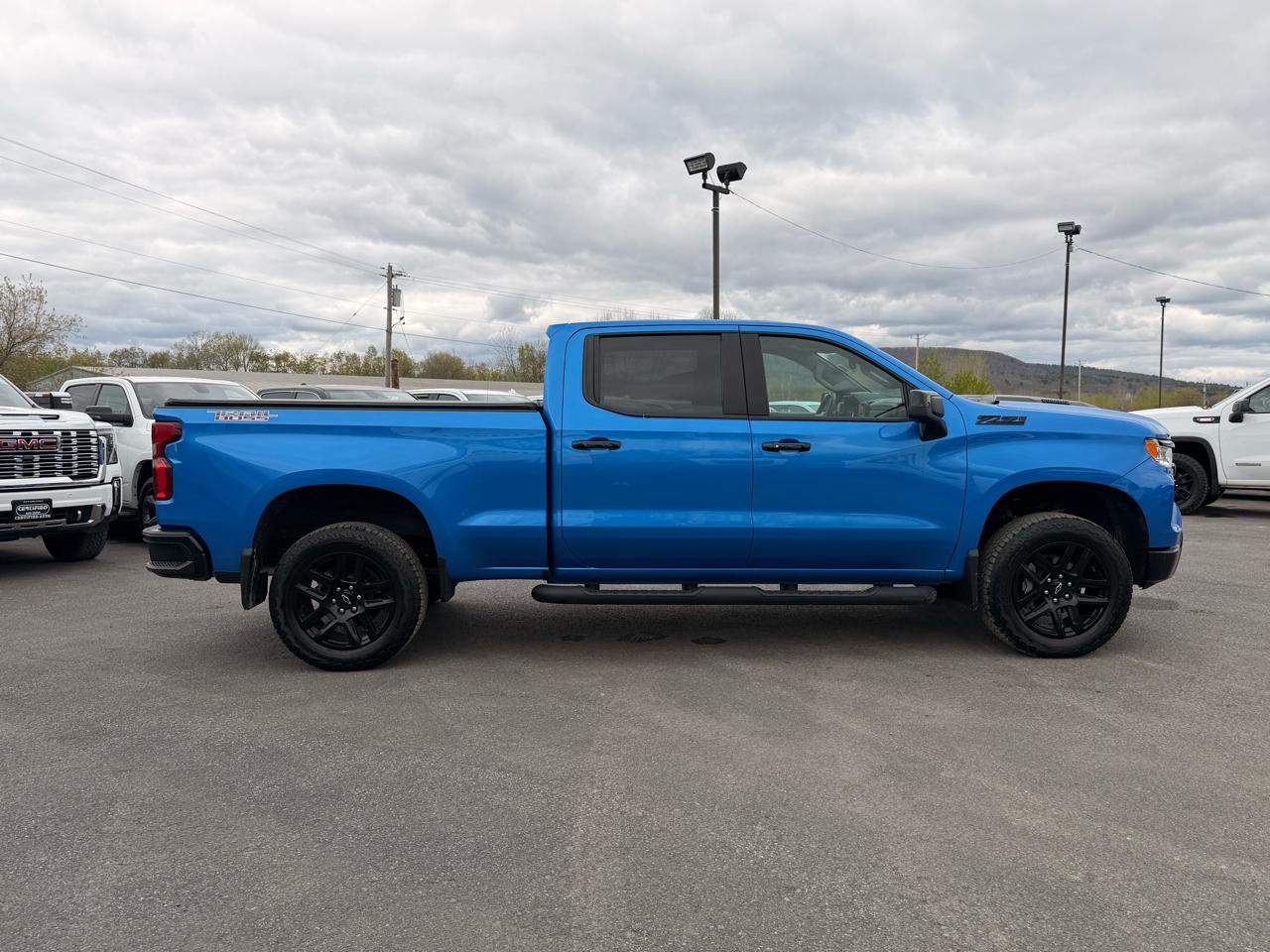 Chevrolet Silverado 1500 Trail Boss LT Crew Cab 4WD 2025