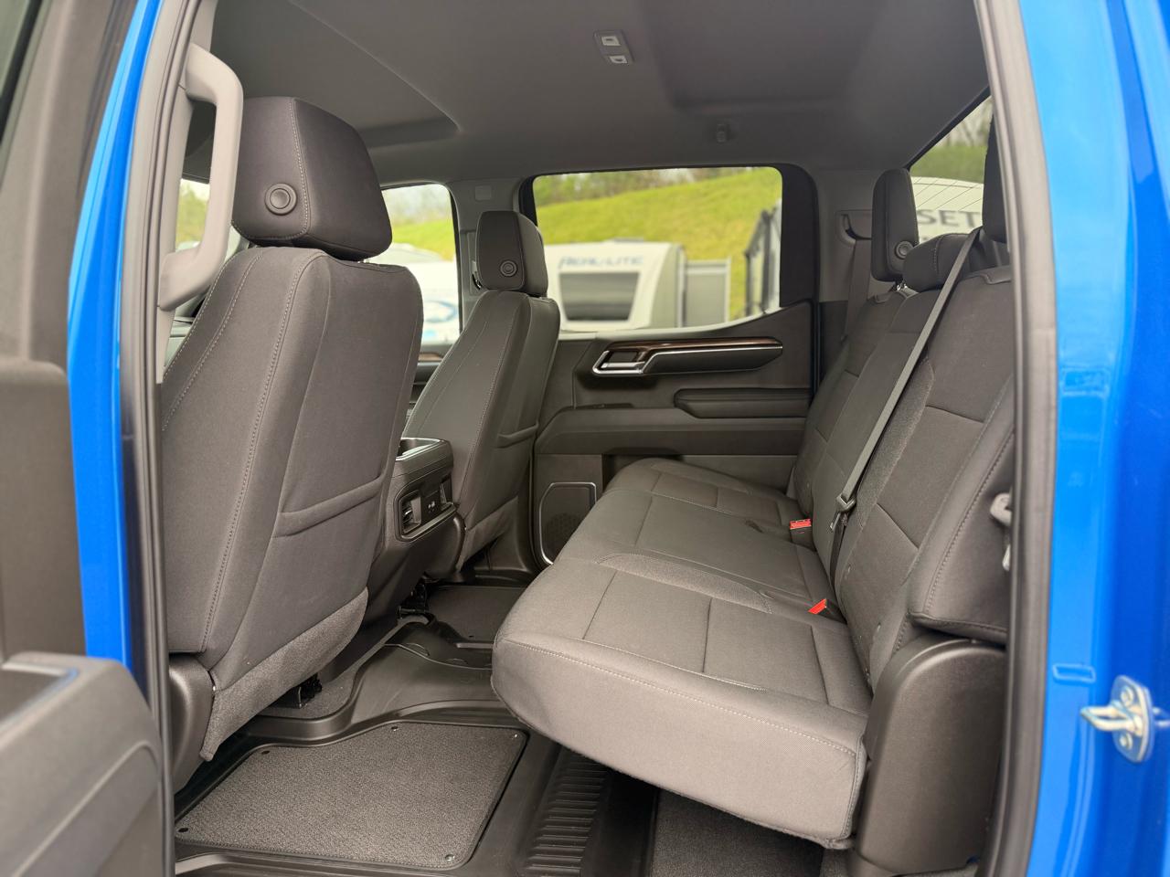 Chevrolet Silverado 1500 Trail Boss LT Crew Cab 4WD 2025