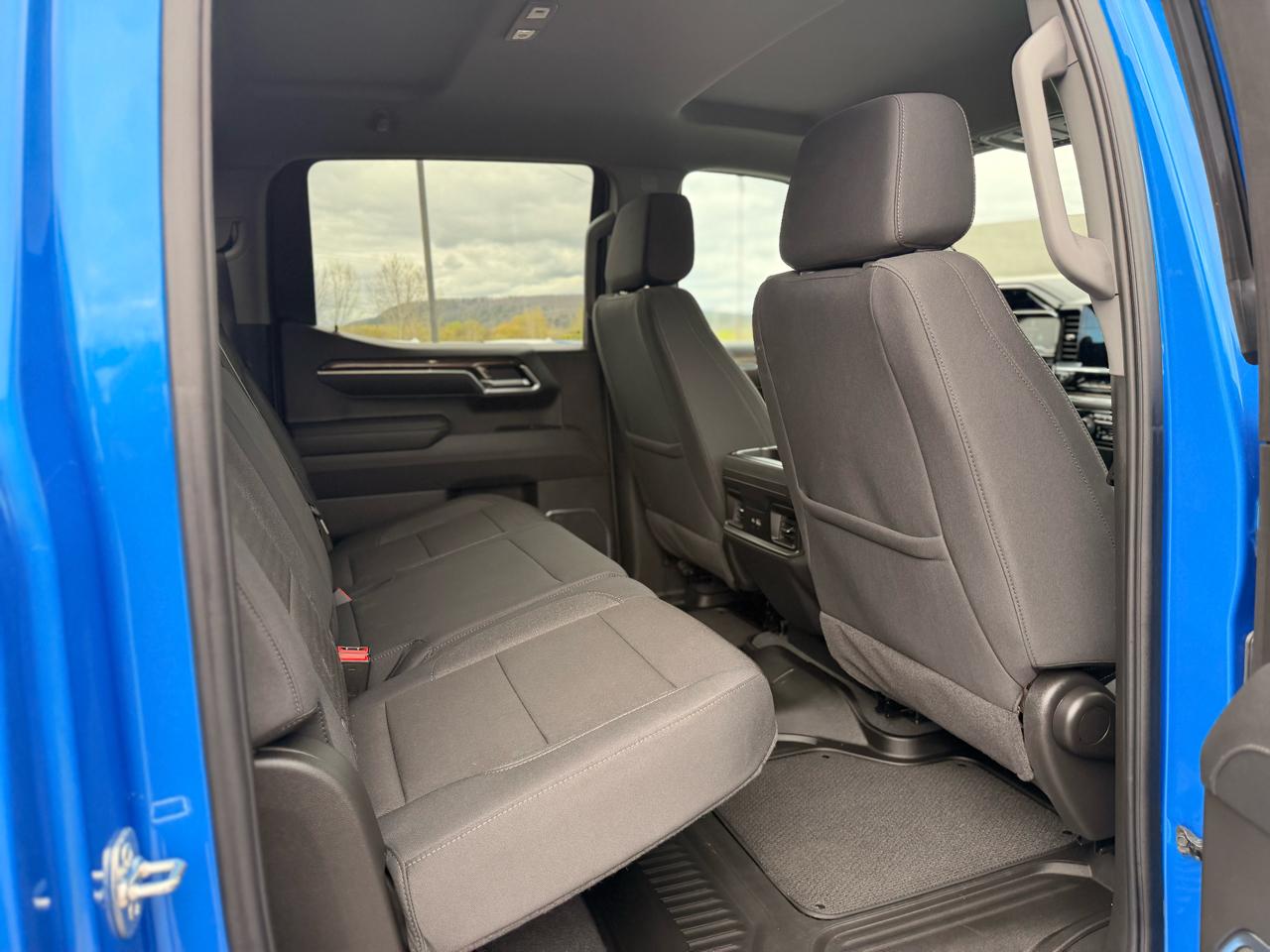 Chevrolet Silverado 1500 Trail Boss LT Crew Cab 4WD 2025