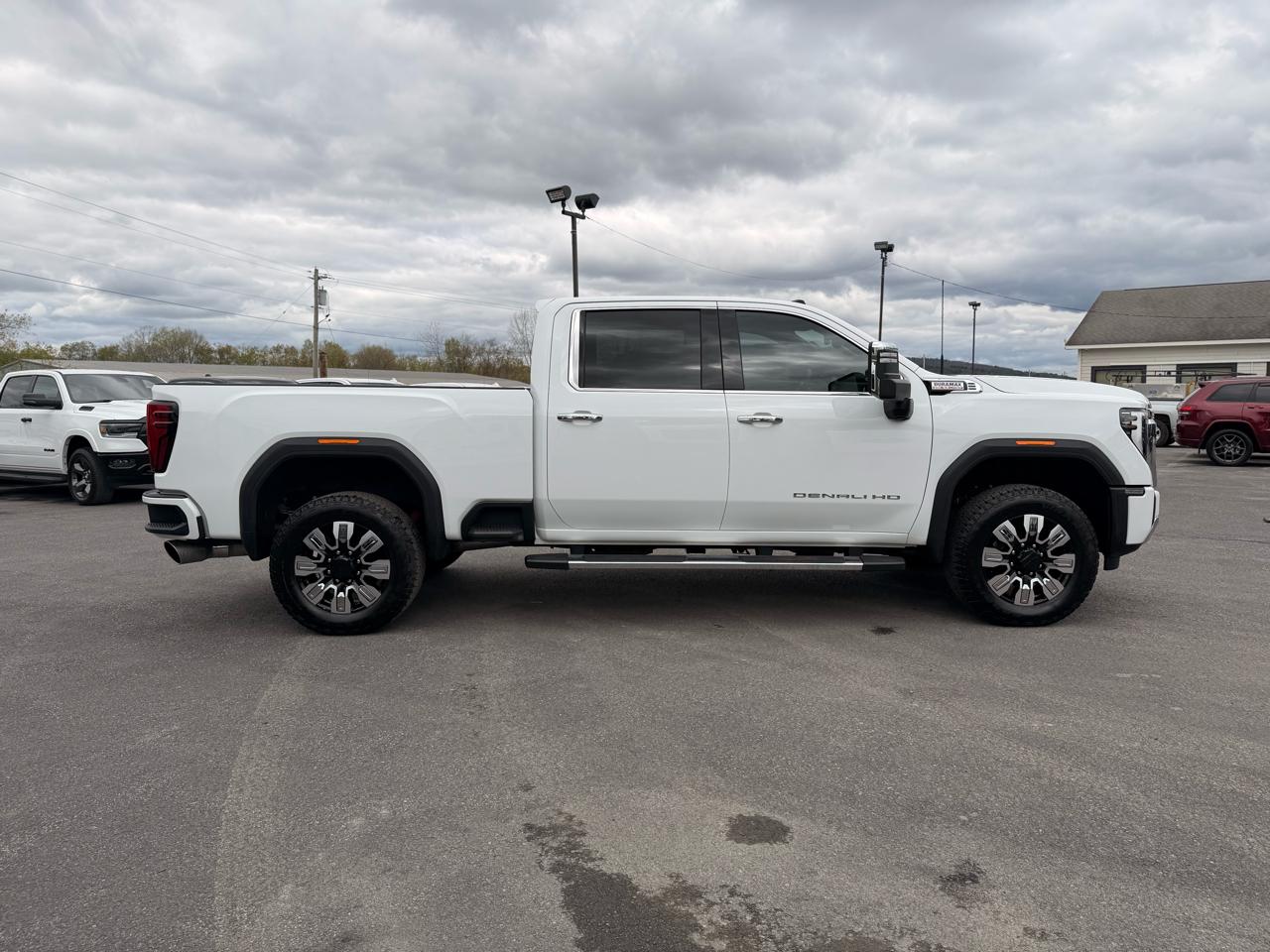 GMC Sierra 3500HD Denali Crew Cab 4WD 2025