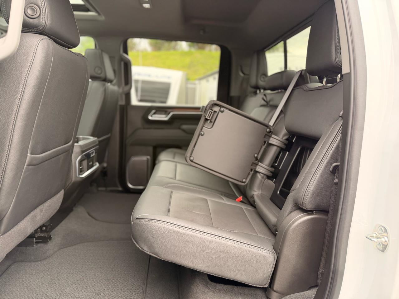GMC Sierra 3500HD Denali Crew Cab 4WD 2025