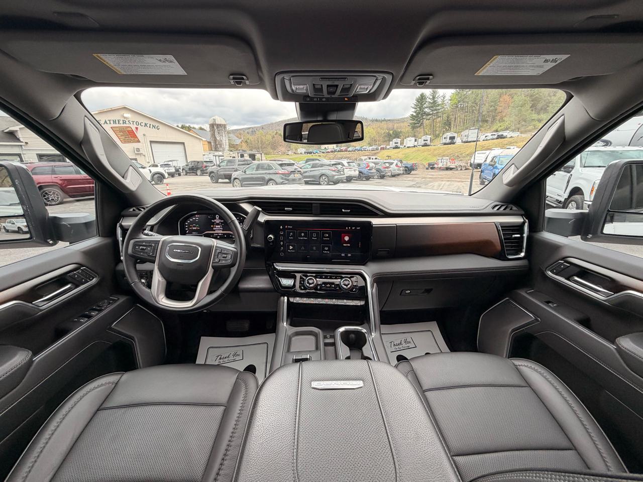 GMC Sierra 3500HD Denali Crew Cab 4WD 2025