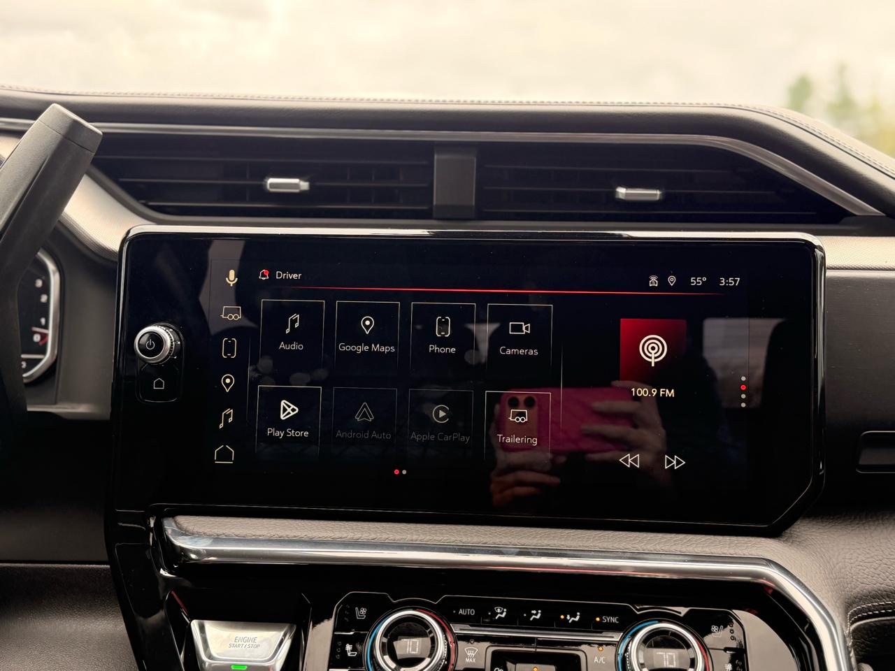 GMC Sierra 3500HD Denali Crew Cab 4WD 2025