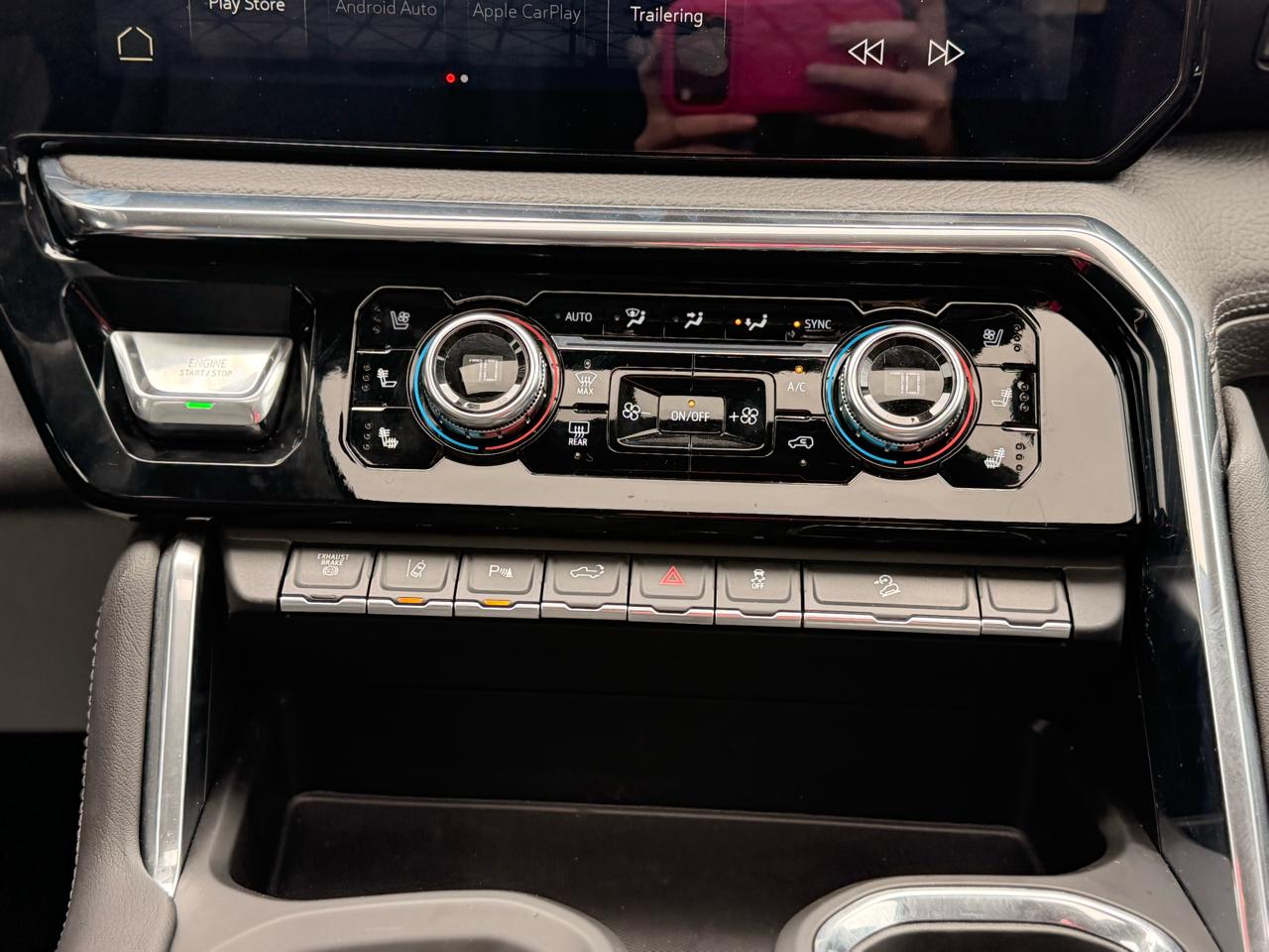 GMC Sierra 3500HD Denali Crew Cab 4WD 2025