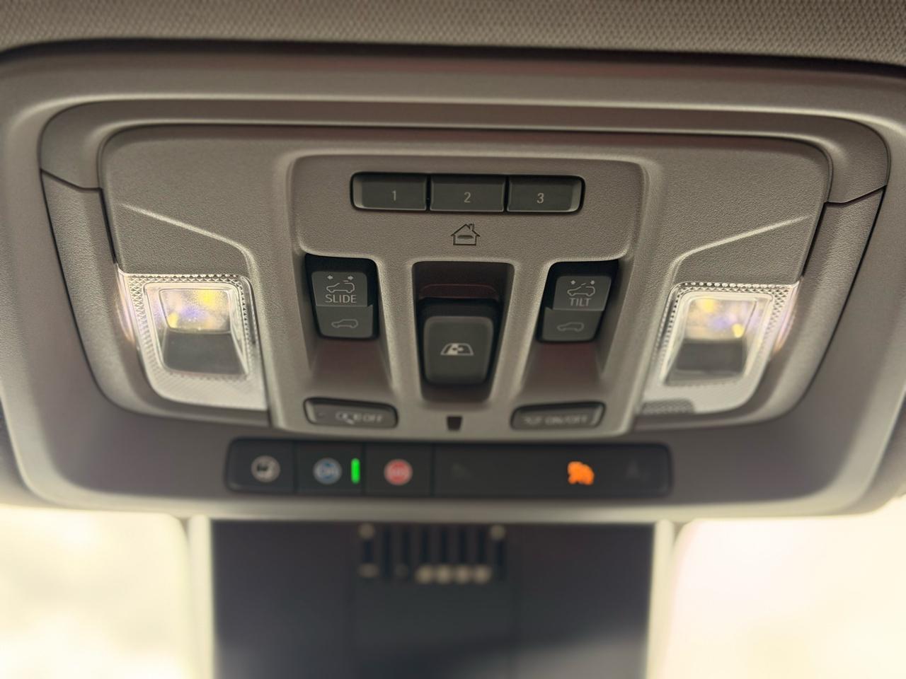GMC Sierra 3500HD Denali Crew Cab 4WD 2025