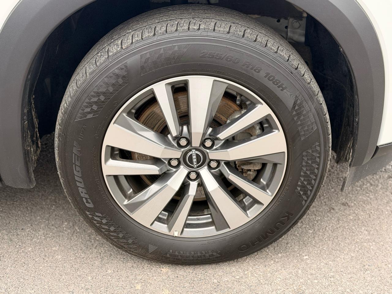 Nissan Pathfinder SL 4WD 2025