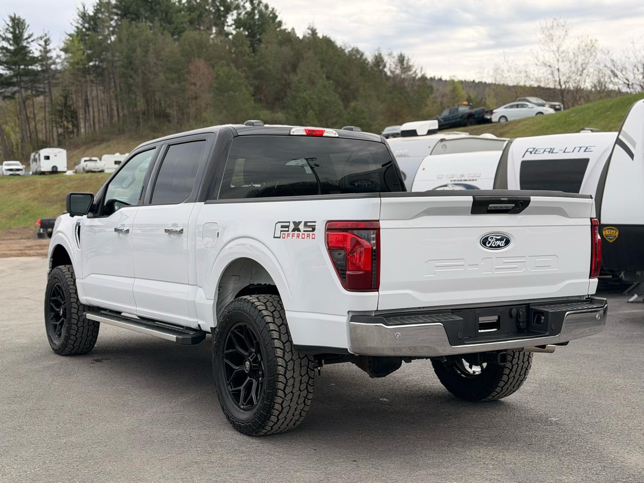 Ford F-150 XLT SuperCrew 4WD 2024