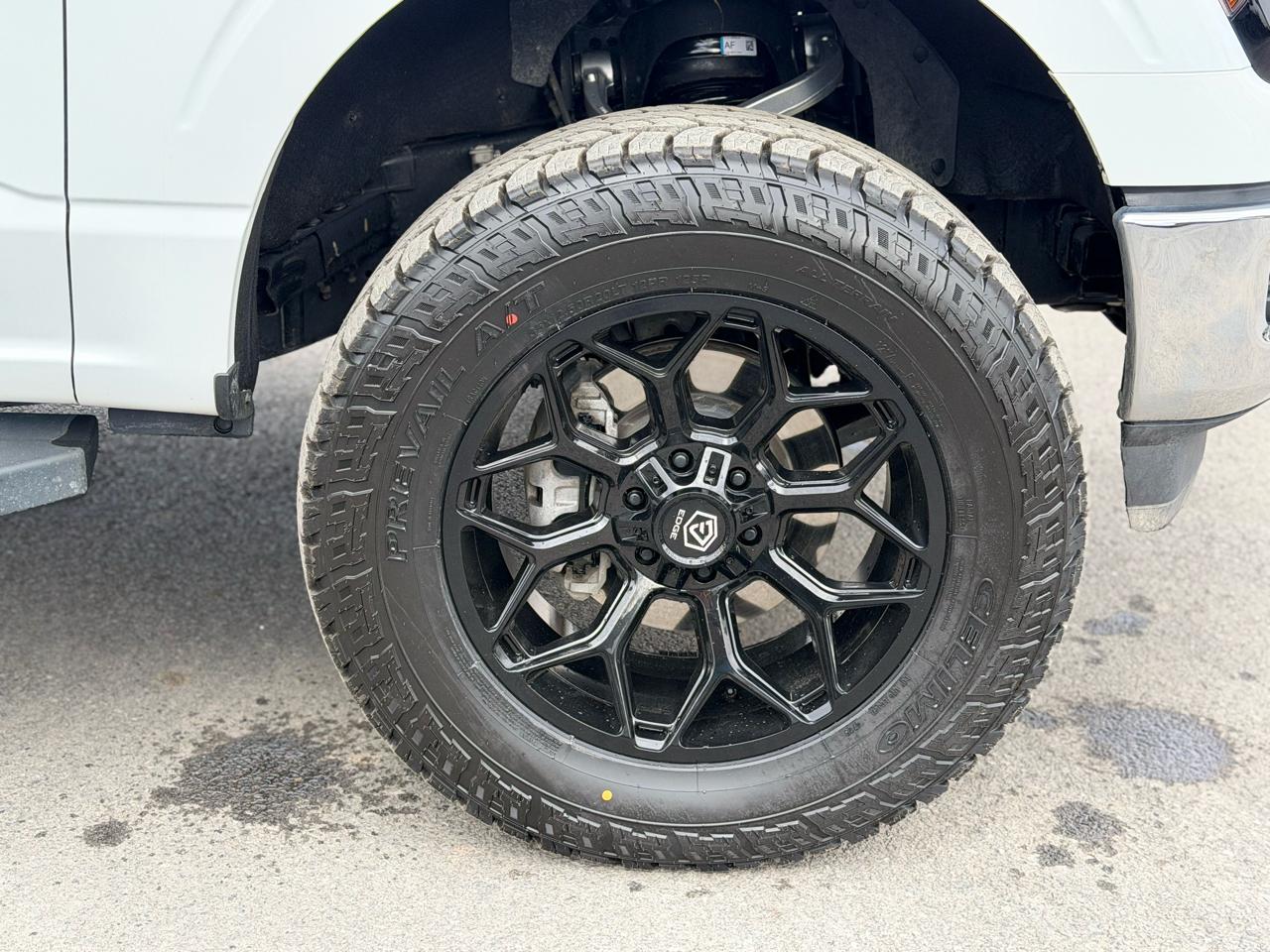 Ford F-150 XLT SuperCrew 4WD 2024