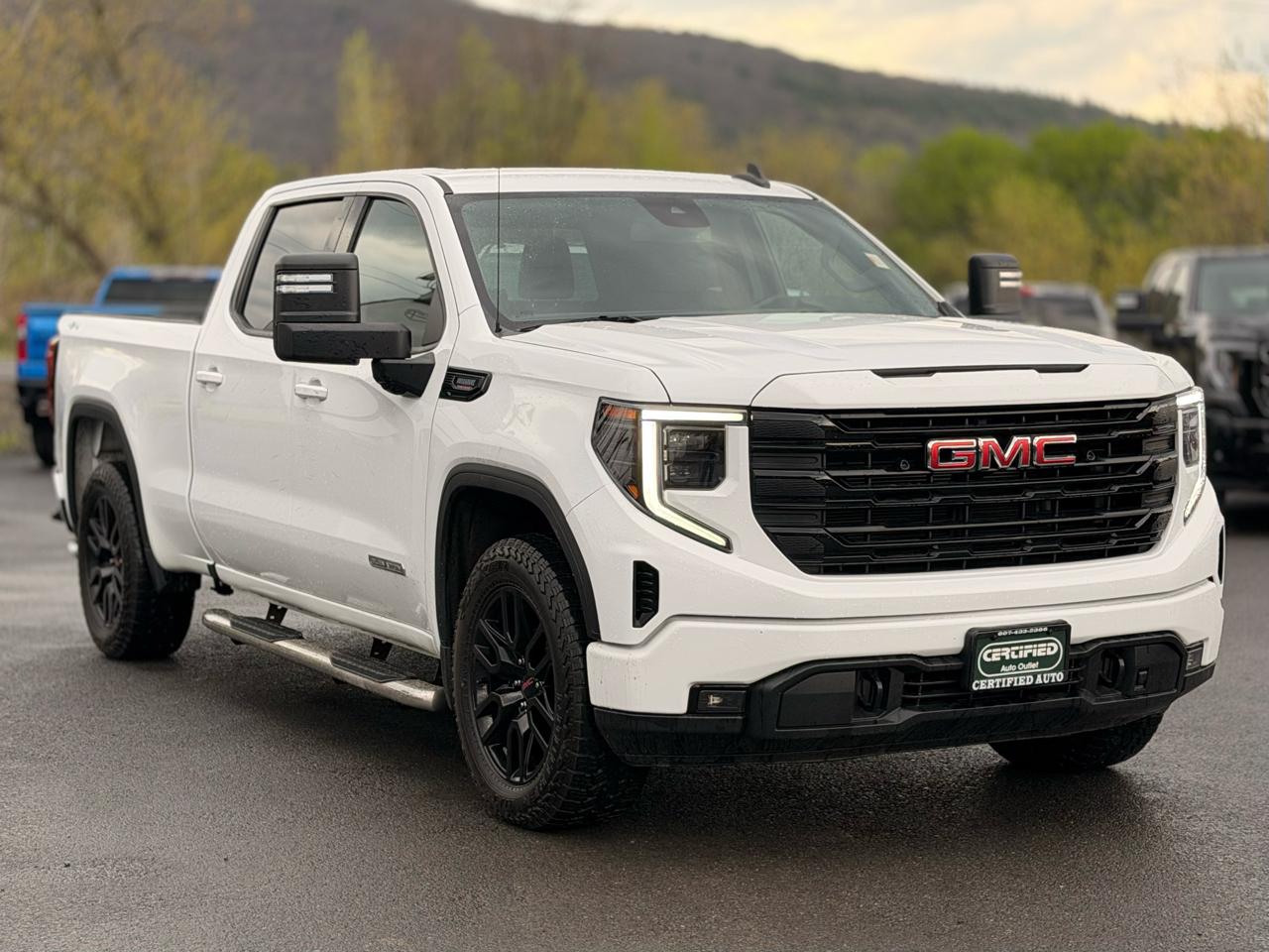 GMC Sierra 1500 Elevation Crew Cab 4WD 2023