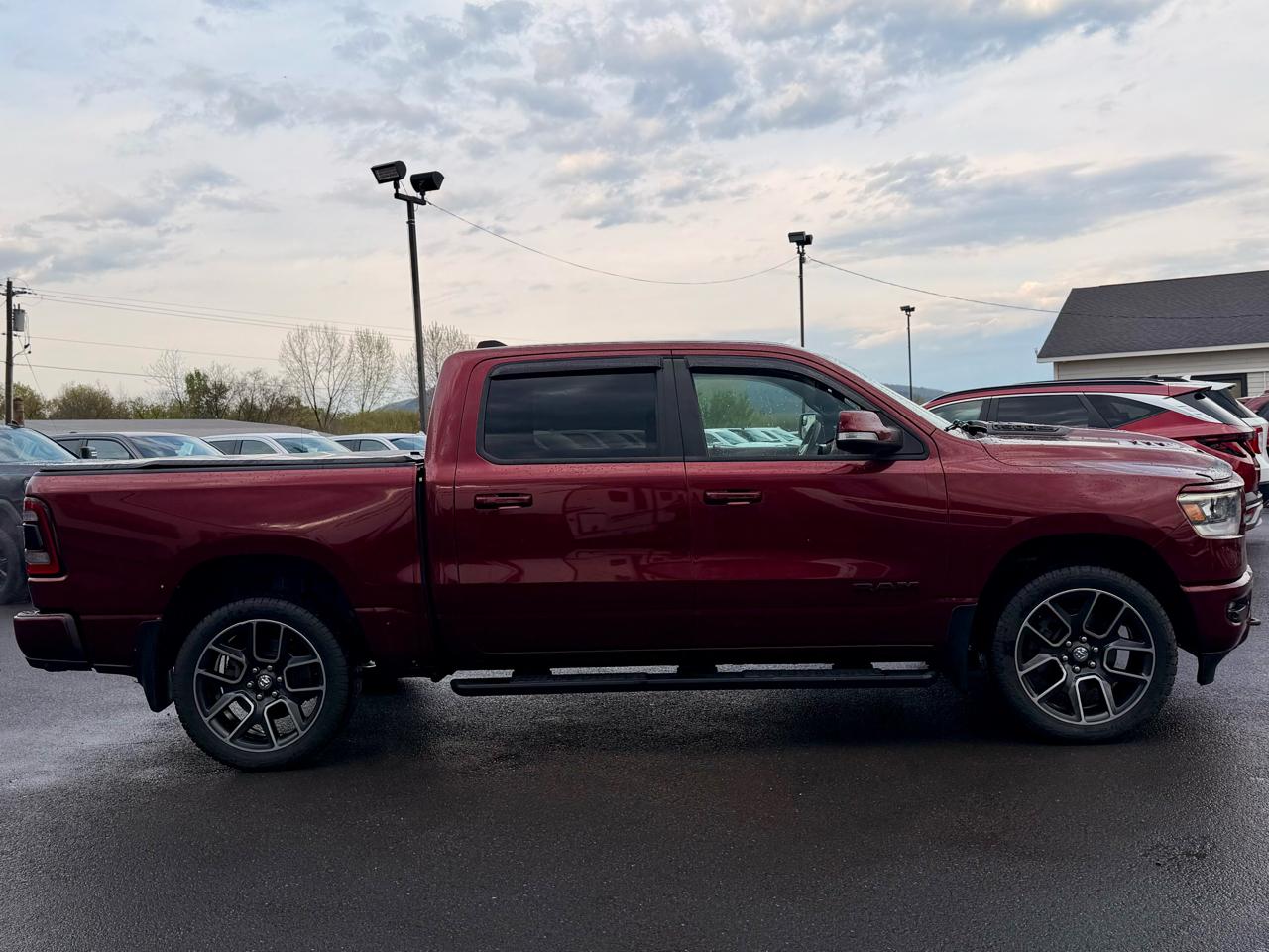 RAM 1500 Sport Crew Cab SB 4WD 2020