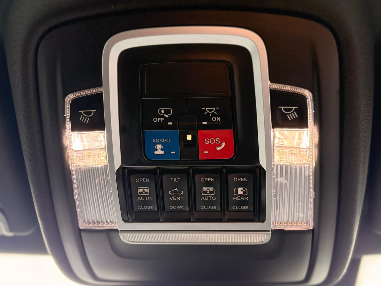 RAM 1500 Sport Crew Cab SB 4WD 2020