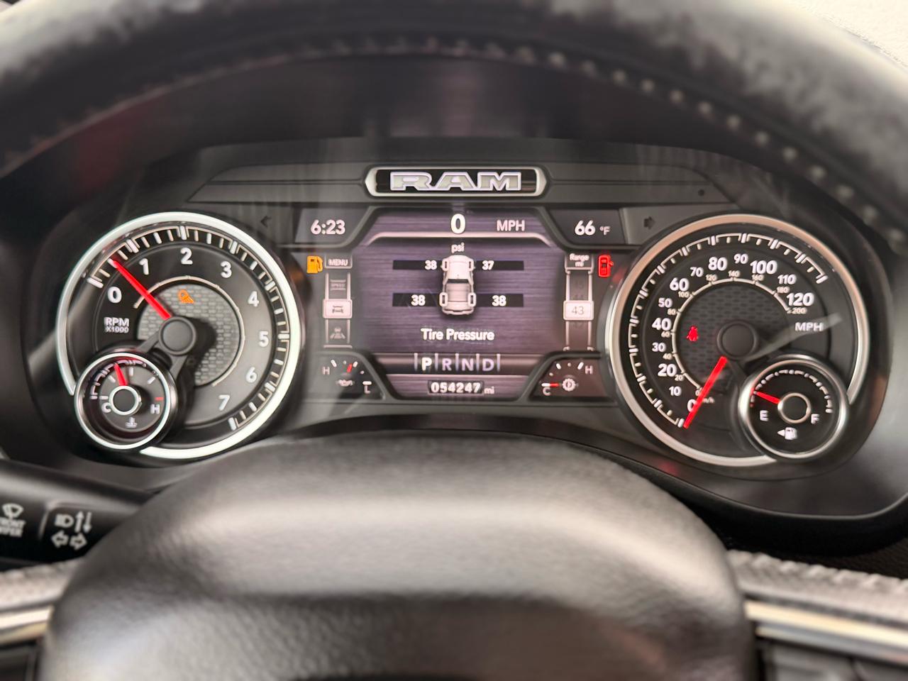 RAM 1500 Sport Crew Cab SB 4WD 2020