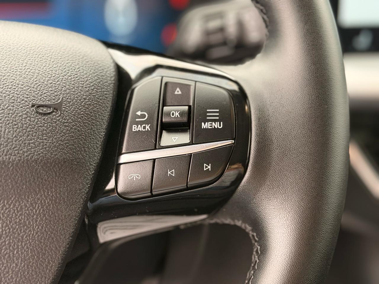 Ford Escape Platinum AWD 2025