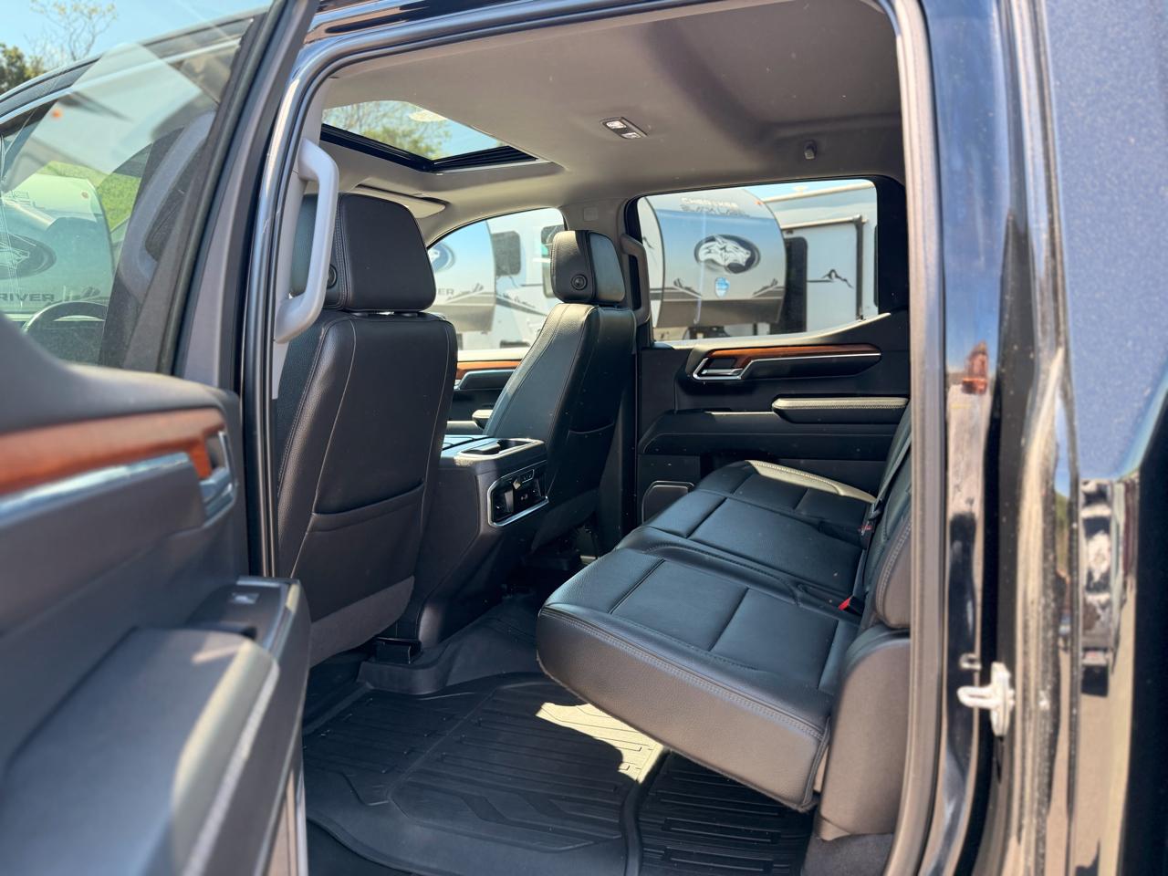GMC Sierra 1500 Denali Crew Cab Short Box 4WD 2023