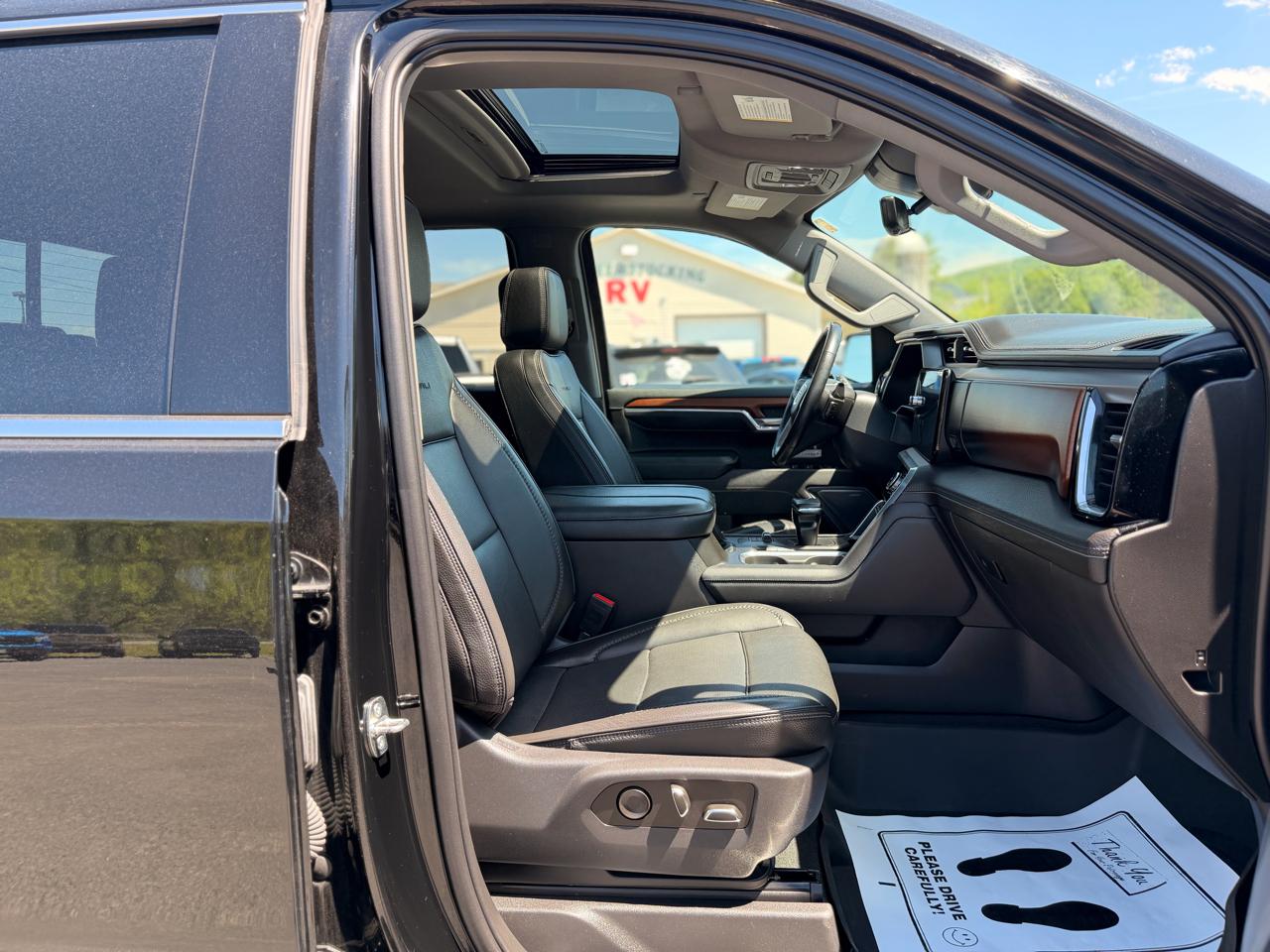 GMC Sierra 1500 Denali Crew Cab Short Box 4WD 2023