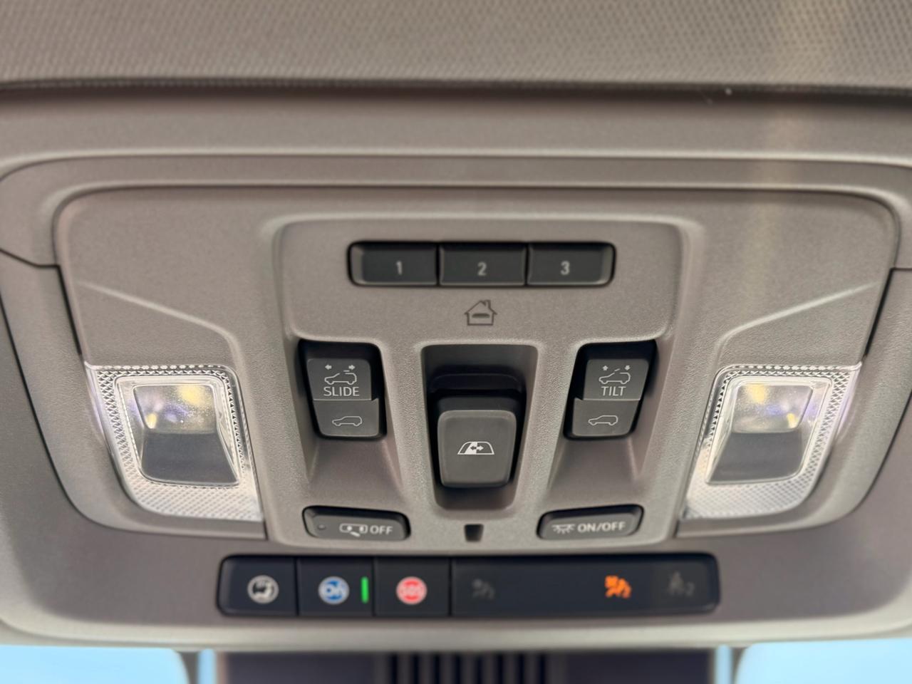 GMC Sierra 1500 Denali Crew Cab Short Box 4WD 2023