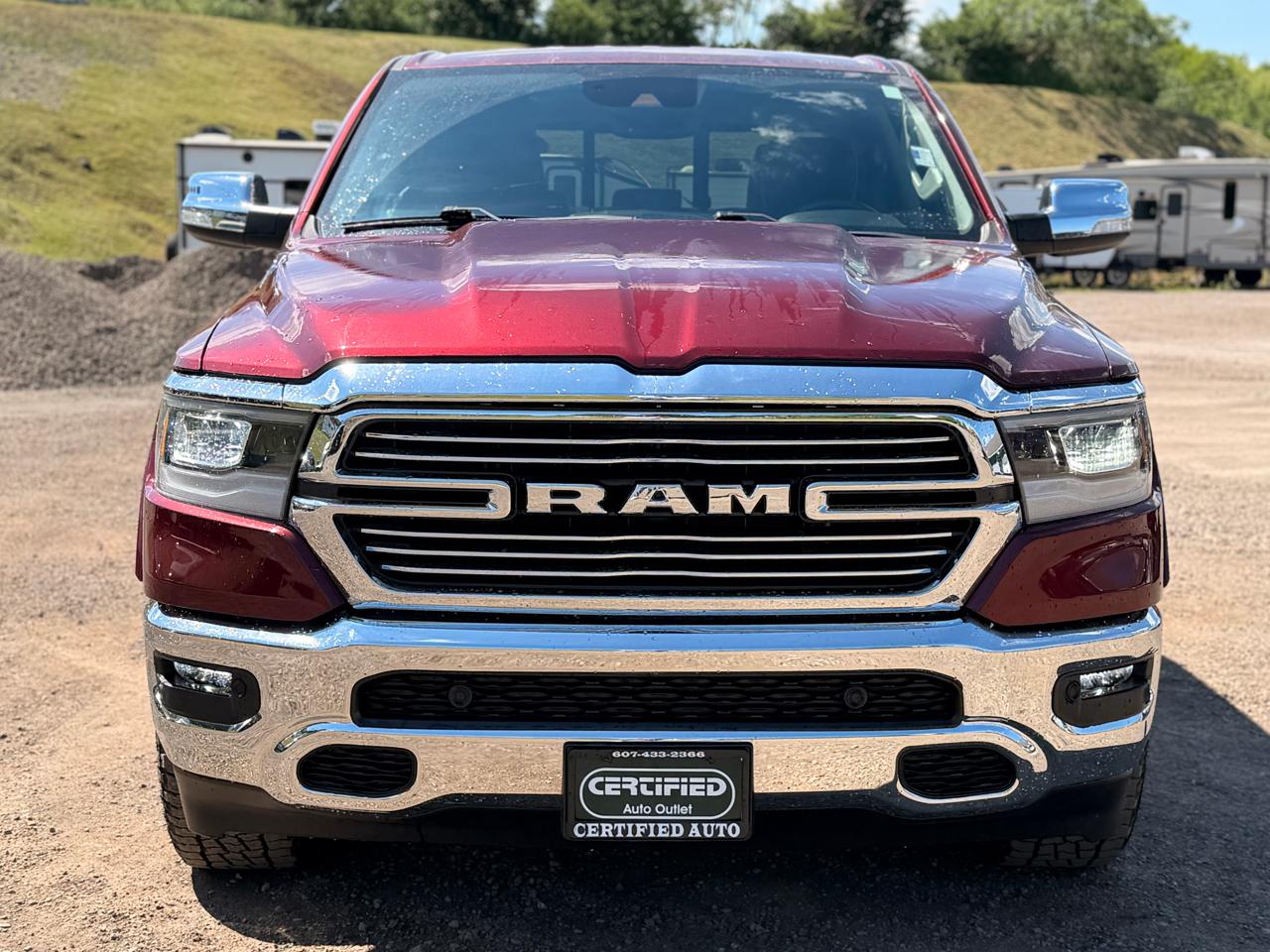 RAM 1500 Laramie Crew Cab 4WD 2022