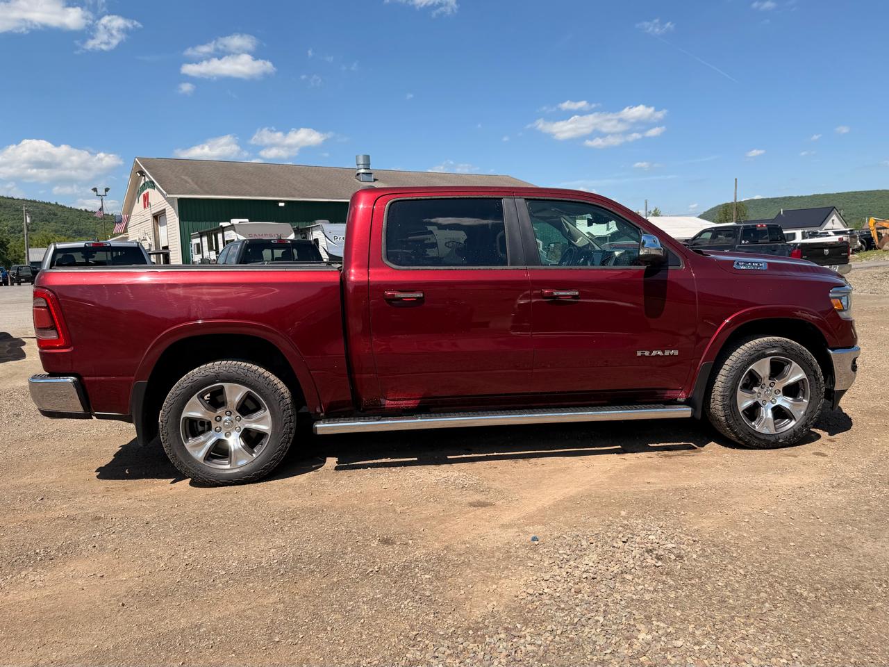 RAM 1500 Laramie Crew Cab 4WD 2022