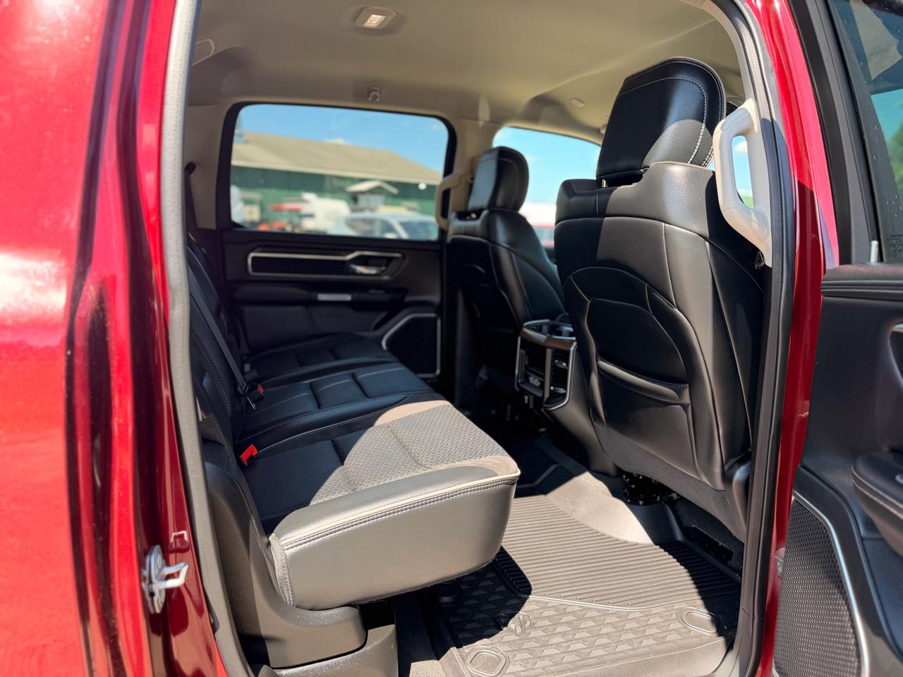 RAM 1500 Laramie Crew Cab 4WD 2022