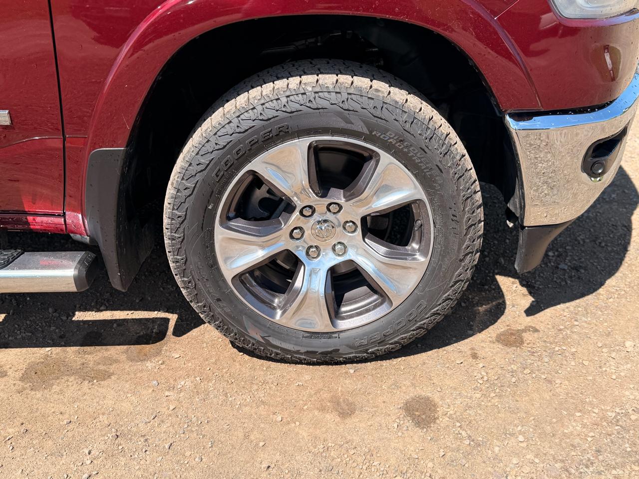 RAM 1500 Laramie Crew Cab 4WD 2022