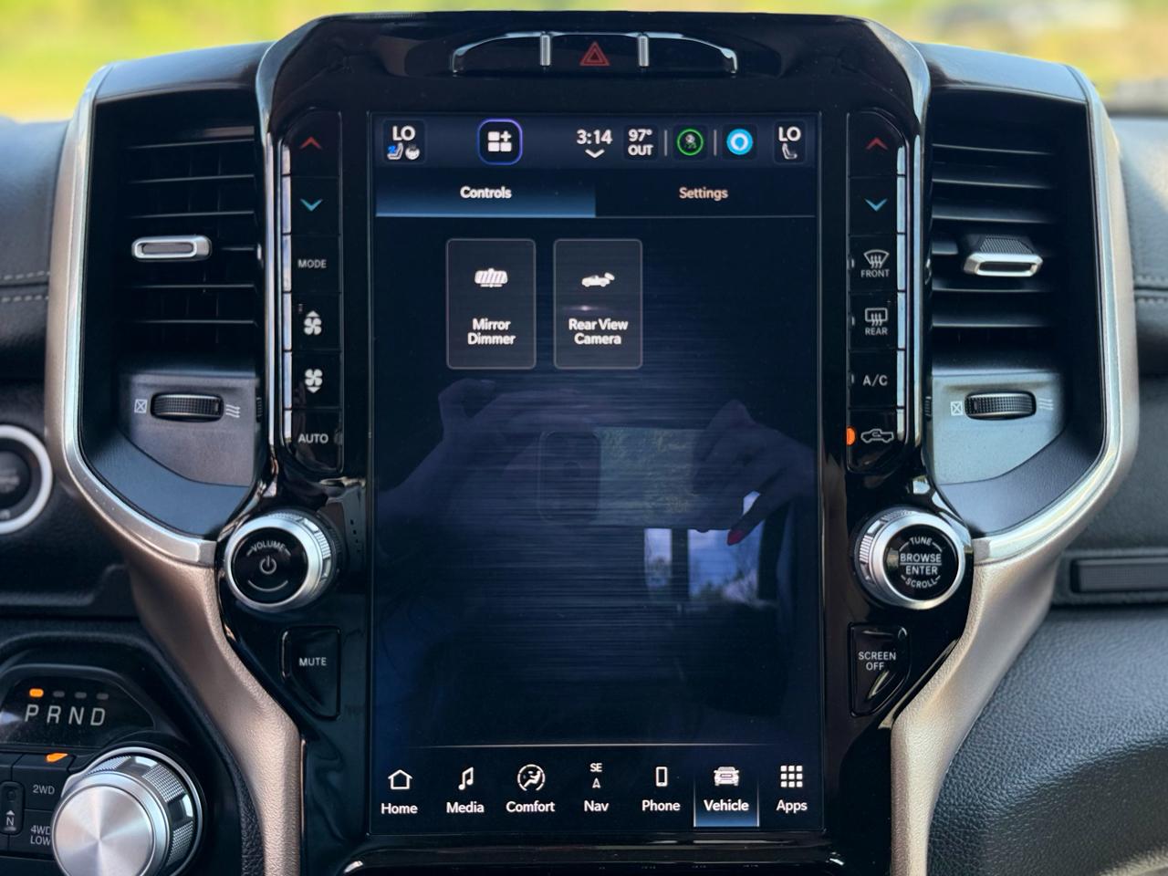 RAM 1500 Laramie Crew Cab 4WD 2022