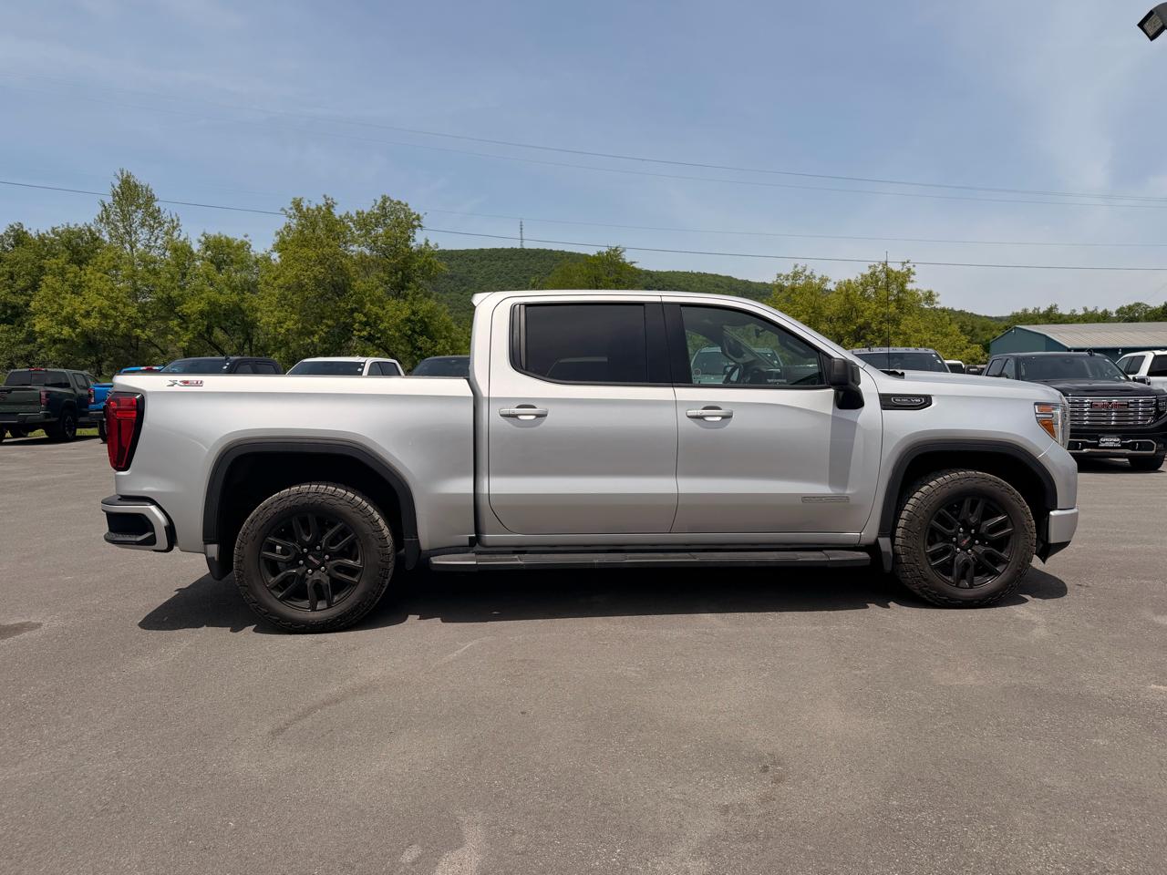 GMC Sierra 1500 Elevation Crew Cab 4WD 2021