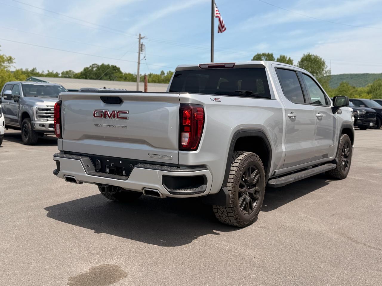 GMC Sierra 1500 Elevation Crew Cab 4WD 2021