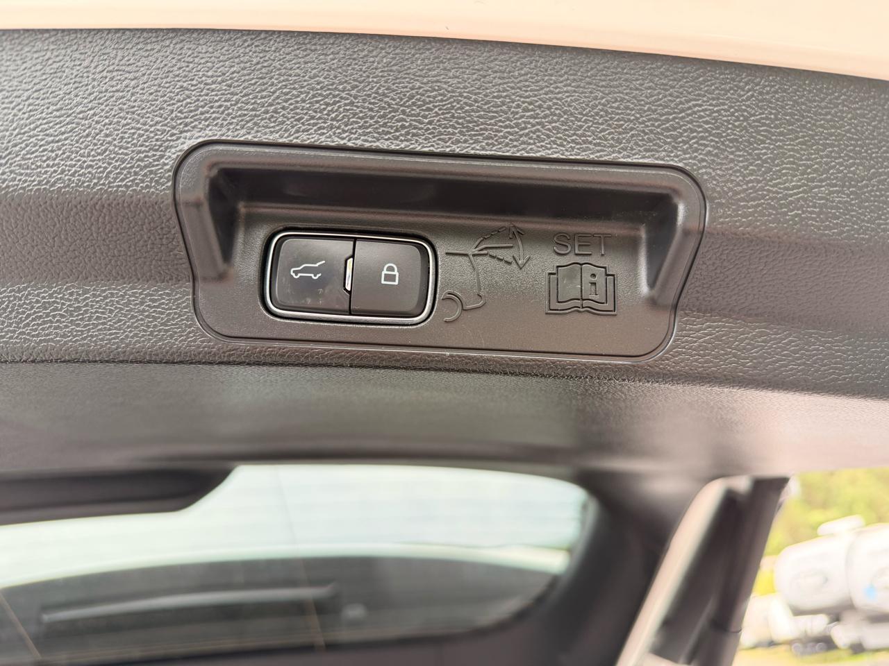 Ford Explorer XLT AWD 2023