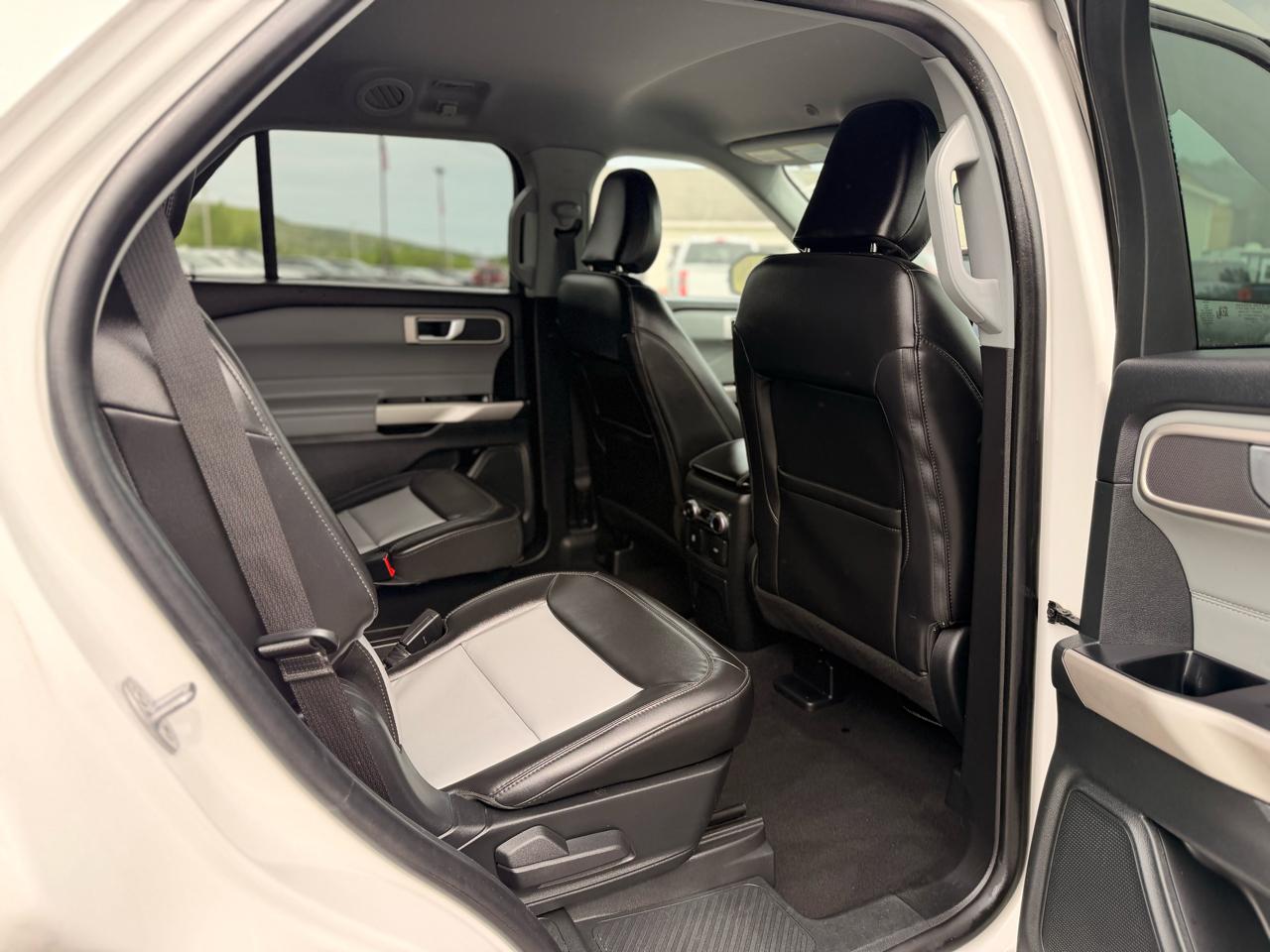 Ford Explorer XLT AWD 2023