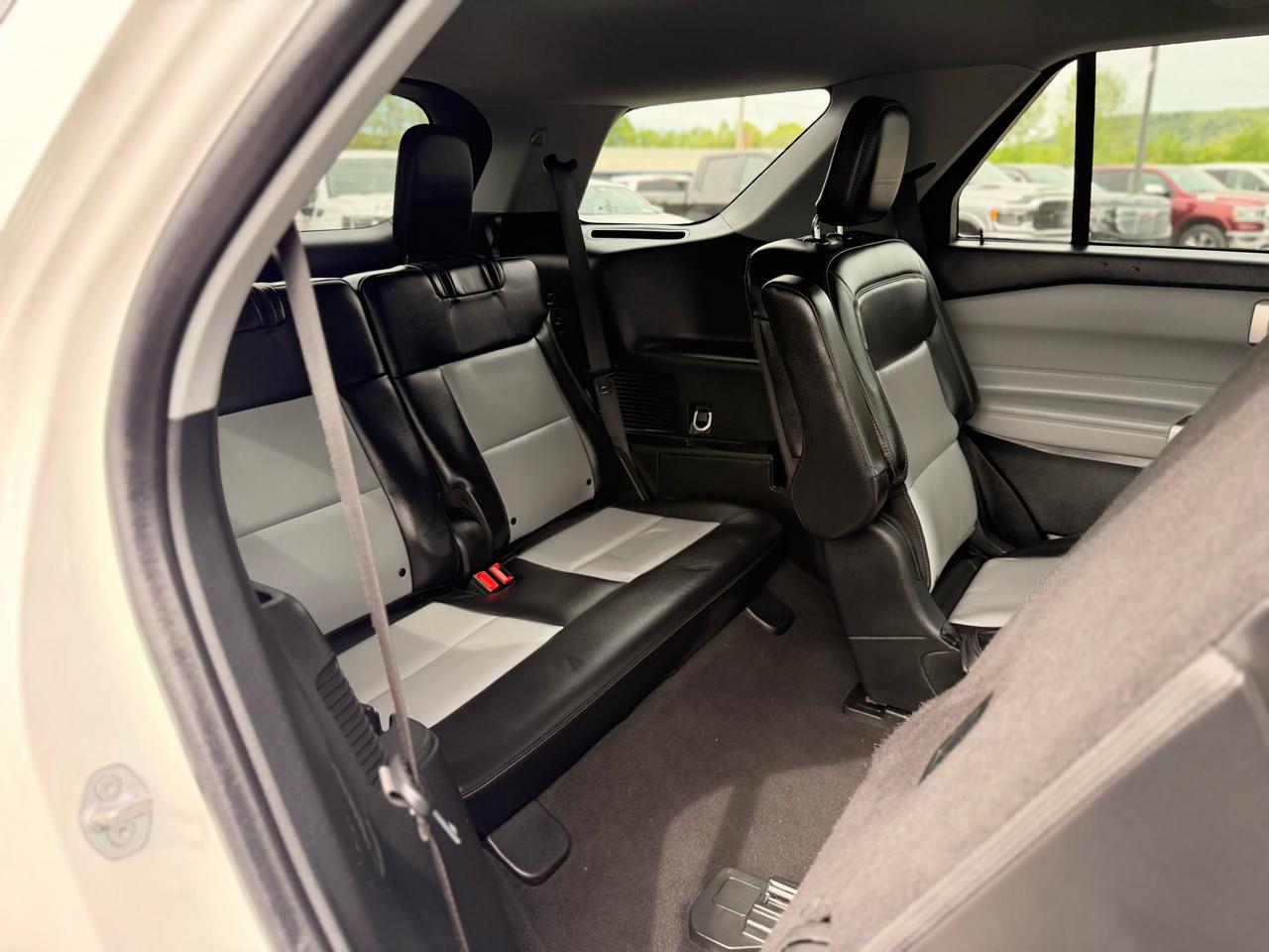 Ford Explorer XLT AWD 2023