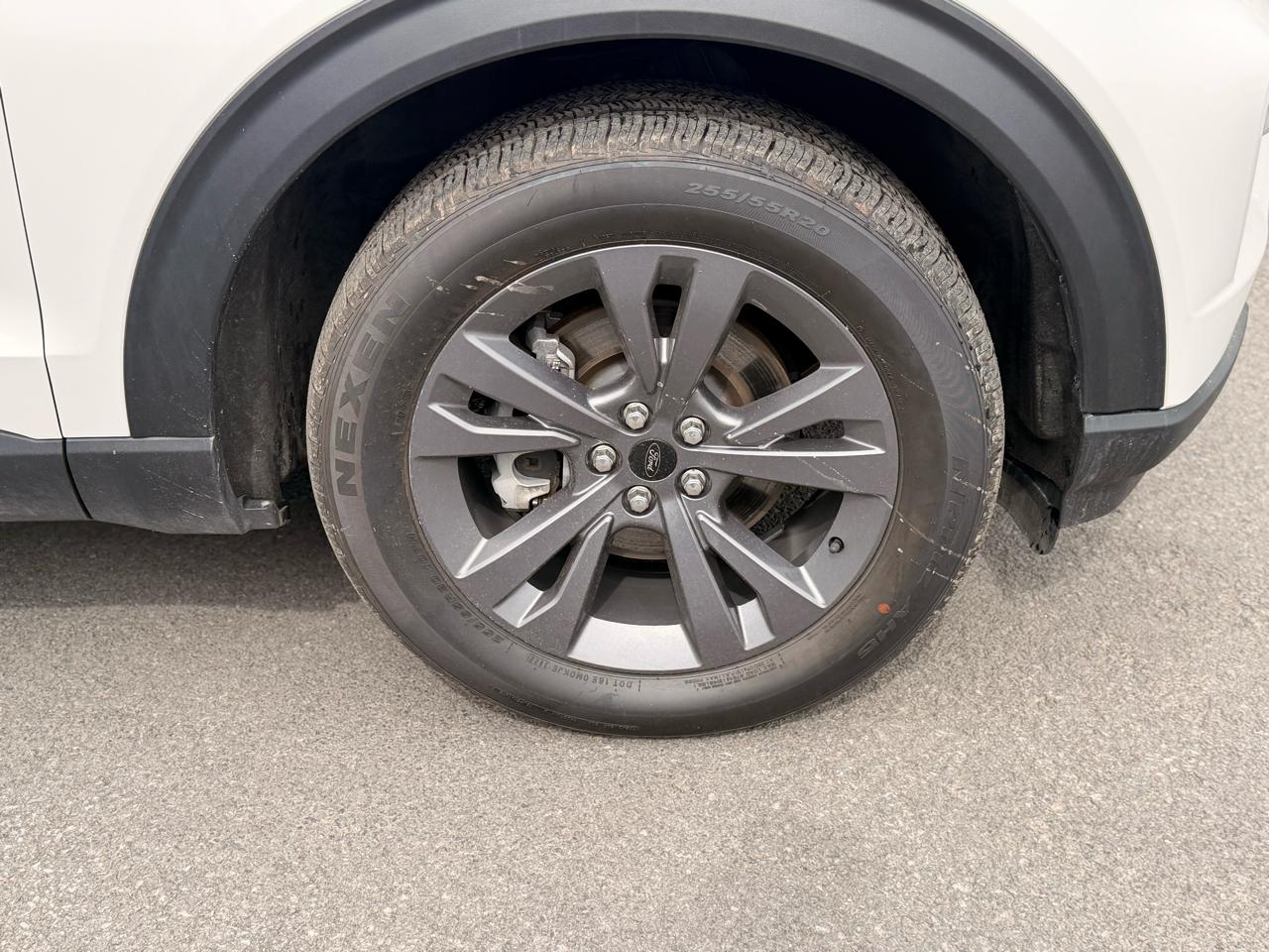 Ford Explorer XLT AWD 2023