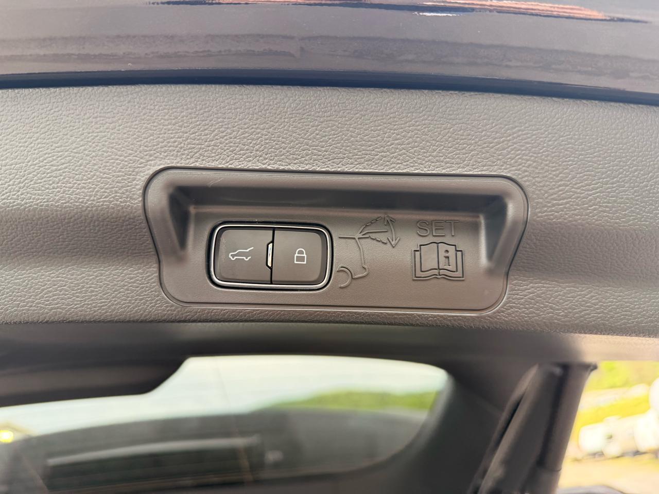 Ford Explorer Limited AWD 2023