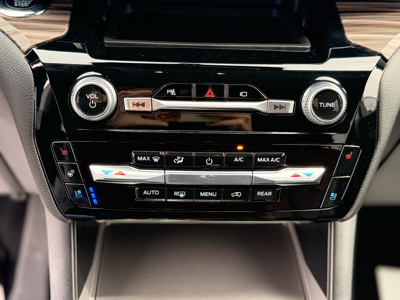 Ford Explorer Limited AWD 2023