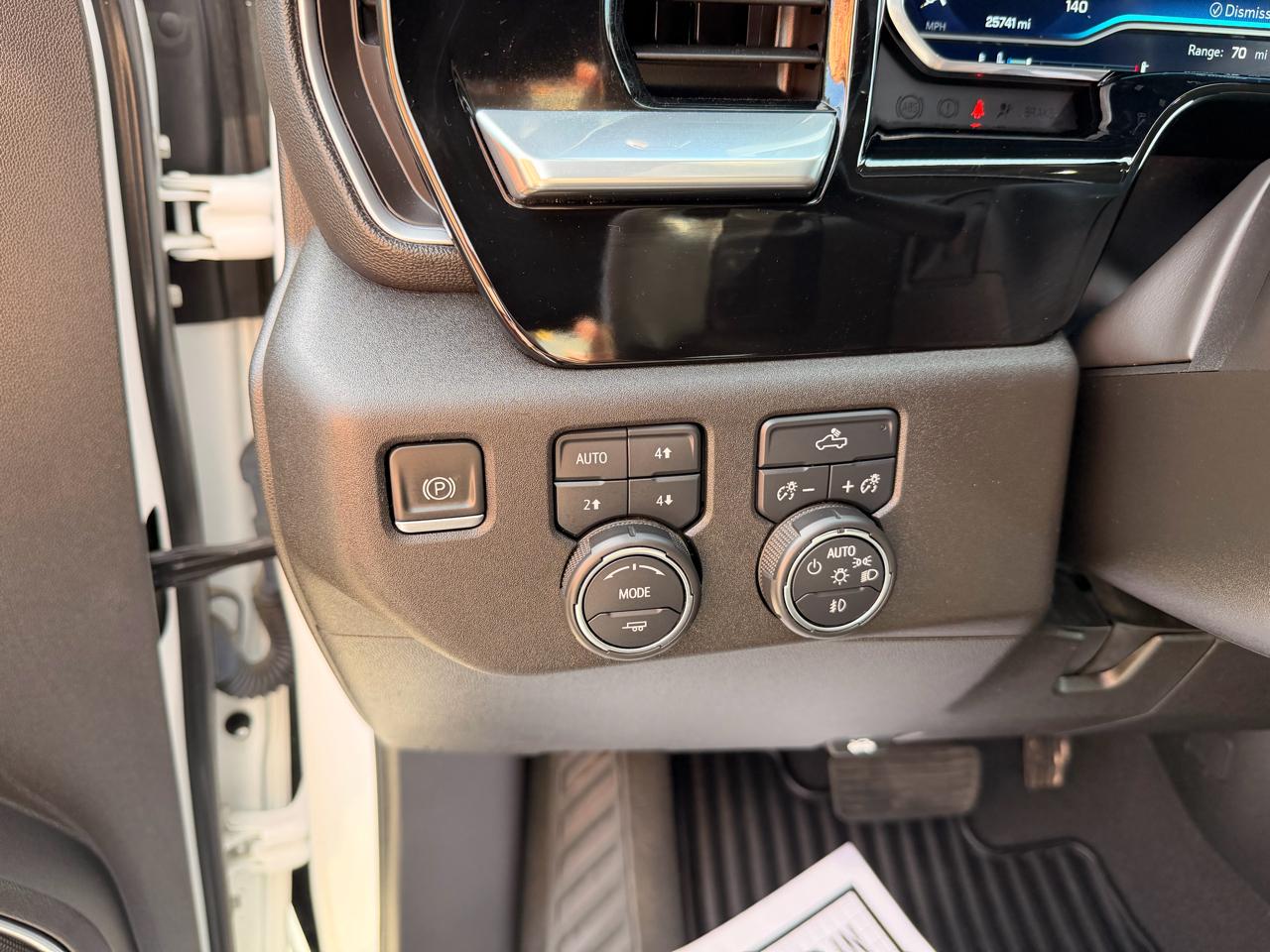 Chevrolet Silverado 1500 RST Crew Cab 4WD 2023