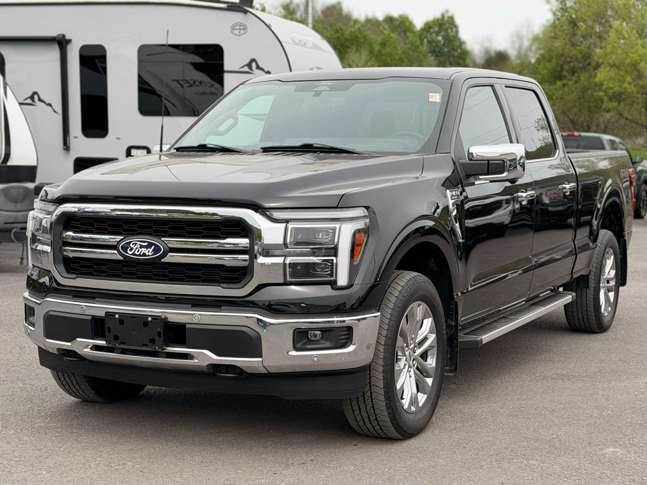 Ford F-150 Lariat SuperCrew 4WD 2025