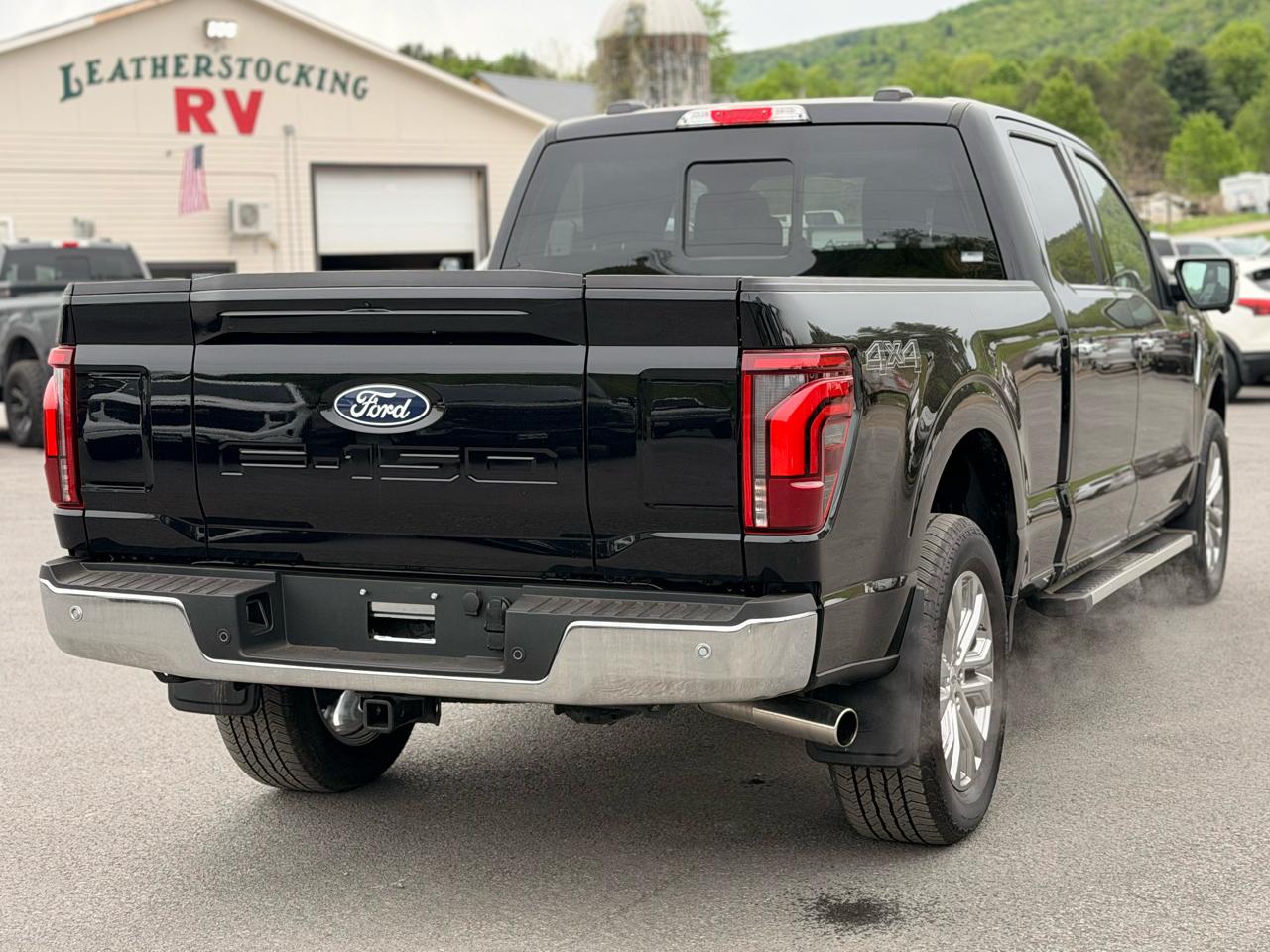 Ford F-150 Lariat SuperCrew 4WD 2025