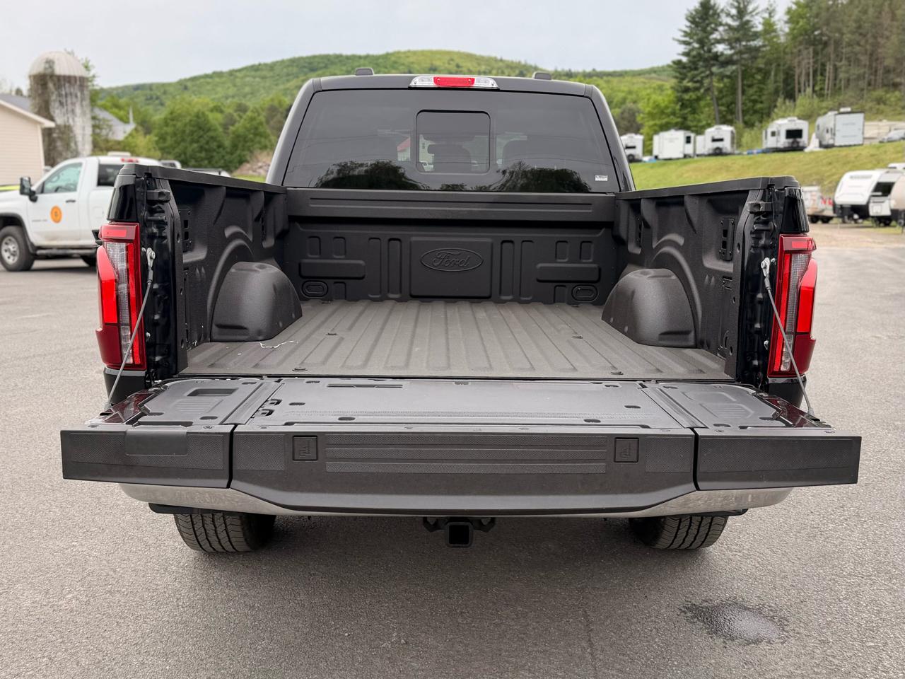 Ford F-150 Lariat SuperCrew 4WD 2025