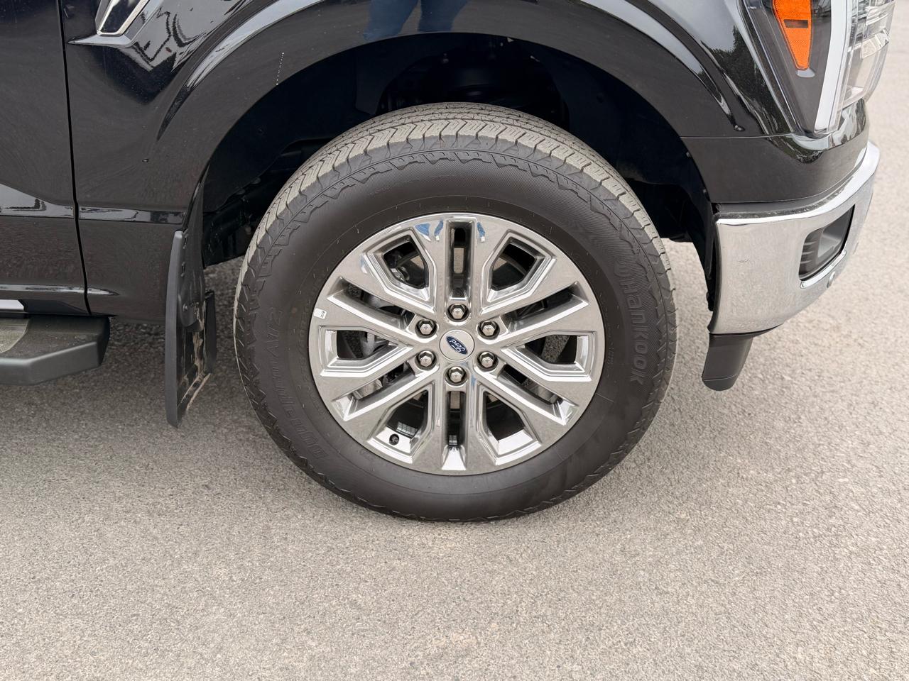 Ford F-150 Lariat SuperCrew 4WD 2025