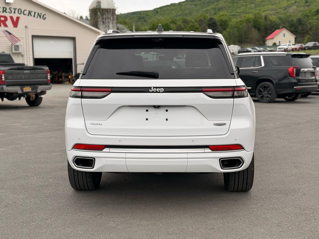 Jeep Grand Cherokee Summit 4WD 2024