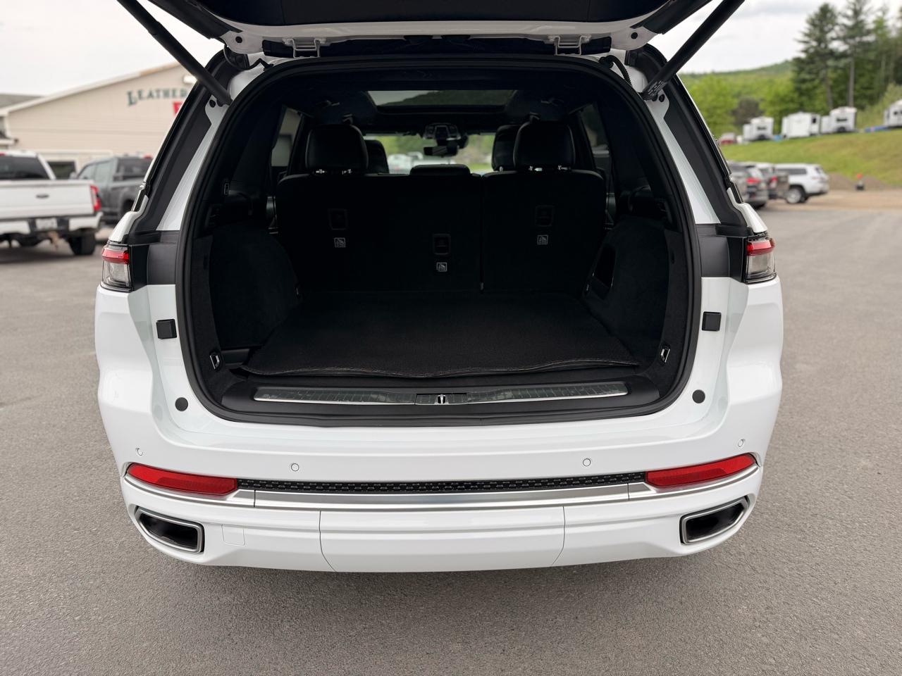 Jeep Grand Cherokee Summit 4WD 2024