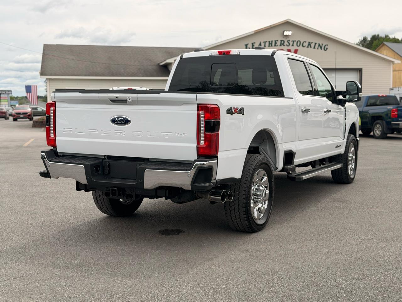 Ford F-250 SD Lariat Crew Cab 4WD 2024