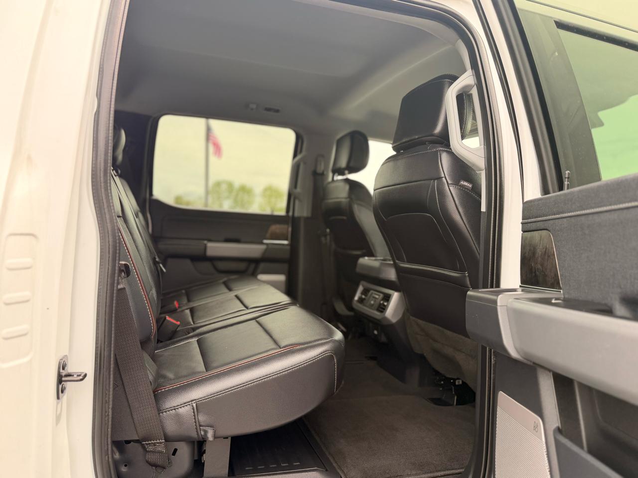 Ford F-250 SD Lariat Crew Cab 4WD 2024