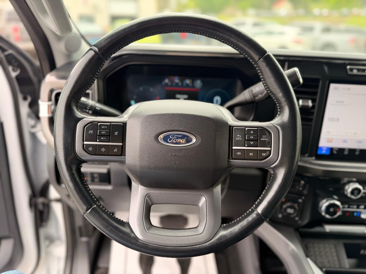 Ford F-250 SD Lariat Crew Cab 4WD 2024